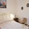 Medieval Pieve, holiday home with garden, WiFi & parking-28