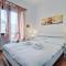 Vanchiglietta Colourful Apartment-11