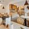 Camina Suite and Spa-78