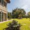 JOIVY Superb Villas with Tennis Court, Garden and BBQ area-50