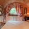 MarcheAmore - Bottega di Giacomino for art lovers, with private courtyard-8