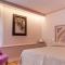 MarcheAmore - Stanze della Contessa, Luxury Flat with private courtyard-11