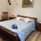 B & B Il Mirto 2-17