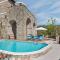 Relaxing Tuscan Home with WiFi-4