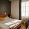 Lainez Rooms & Suites-9