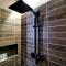 PARMA EXPRESS Traveller's Lodging front Station FS Privat PARKING-10