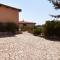VILLA CON MAGNIFICO TERRAZZO IUN P6868-9