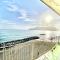 Bright Apartment with Sea View Balcony-15