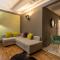 Uffizi Romantic Flat by Mmega-3