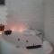 B&B Napoli Centrale Room&Jacuzzi-77