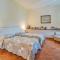 Casa Gege', for up to 5 guests, shared pool, Sorrento center-8