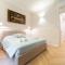 Altafronte Enchanted Suite close to Uffizi Gallery-5