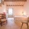 Townhouse in the center of an Apulian town near beaches and cafes-10