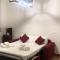 CITY CENTER - LUIGI&CAROLINA APARTMENTS - by Host4U-33