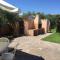 Appartamenti in Villa con ampio giardino esterno-0