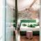 Aurum - Como Luxury Suites-45