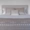 Design Apartment with Balcony on the Grand Canal R&R-18