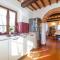 Stunning Home In Chiusi-6