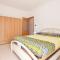 2 Bedroom Lovely Apartment In Siponto-17