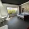Loft Favoloso con piscina-16