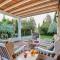 Luxury Villa in Tuscany with Pool near Pisa and Florence - Ten Bedrooms 20 pl-30