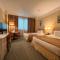 Holiday Inn Naples by IHG-9