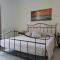 Phiniscollis B&B-31