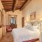 Charming House in Tuscany with Pool-1