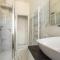Garibaldi & Gae Aulenti Modern Apt with Private Parking!-11