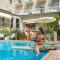 HOTEL TRIONFAL - Fronte Mare - Vicinissimi al Centro