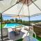 Agriturismo Podere Biancospino piscina privata-25