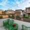 Charming apartment with balcony in the historic center-7