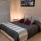 Cozy House con Corte Privata in Centro Storico AQ-6