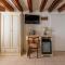 Casa Leone- cozy and central accommodation in Venice-22