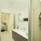 CHARMING APARTMENT IN PARMA/ TEATRO REGIO / WIFI-9