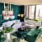 Central penthouse with spectacular sea and city views-0