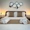 Marbel Suite Adelfia-18