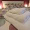 "7 SORELLE B&B" camere in pieno centro città con bagno privato, FREE HIGH SPEED WI-FI, NETFLIX-86