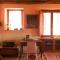 Charming House in Decollatura with Jacuzzi-17