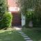 Casa con giardino privato-24
