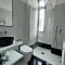 Wonderland Apartment in Milan shopping area, AC, Wifi and Subway-5