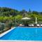 Feli Holiday Home - Panoramic pool lake view in Gardone Riviera-4