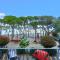 UN BALCONE IN PINETA-4