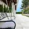 CasaKadd002LuxuryHeated Pool Garden Patio Barbeque-27