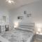Viareggio Modern Apartment with Wifi!-1