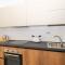 Cenisia District Perosa Roomy Flat-4