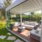 Luxury central Villa with pool and privacy-9