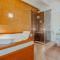 Aphrodite Luxury APT with Jacuzzi-7