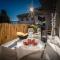 Welcome to Casa di Lucca - Your Friendly Retreat with Terrace and Parking