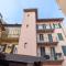 Cozy Apt with Balcony- Como City Center!-14
